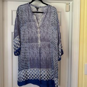 Nice & Zoe 3/4 sleeve tunic. Sz marked XS/S but fits M & L. Measurements below.